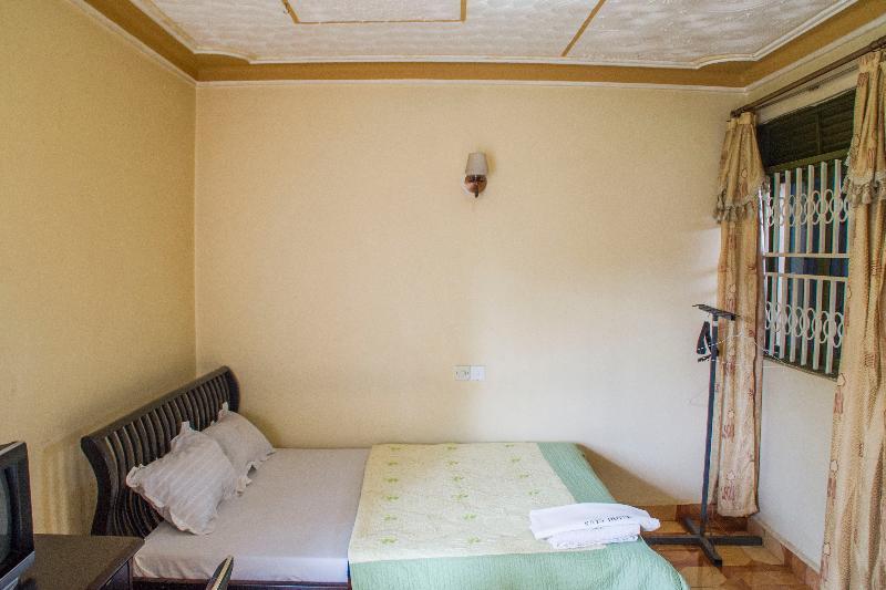 Rays Hotel Mbarara Экстерьер фото