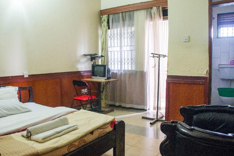 Rays Hotel Mbarara Экстерьер фото