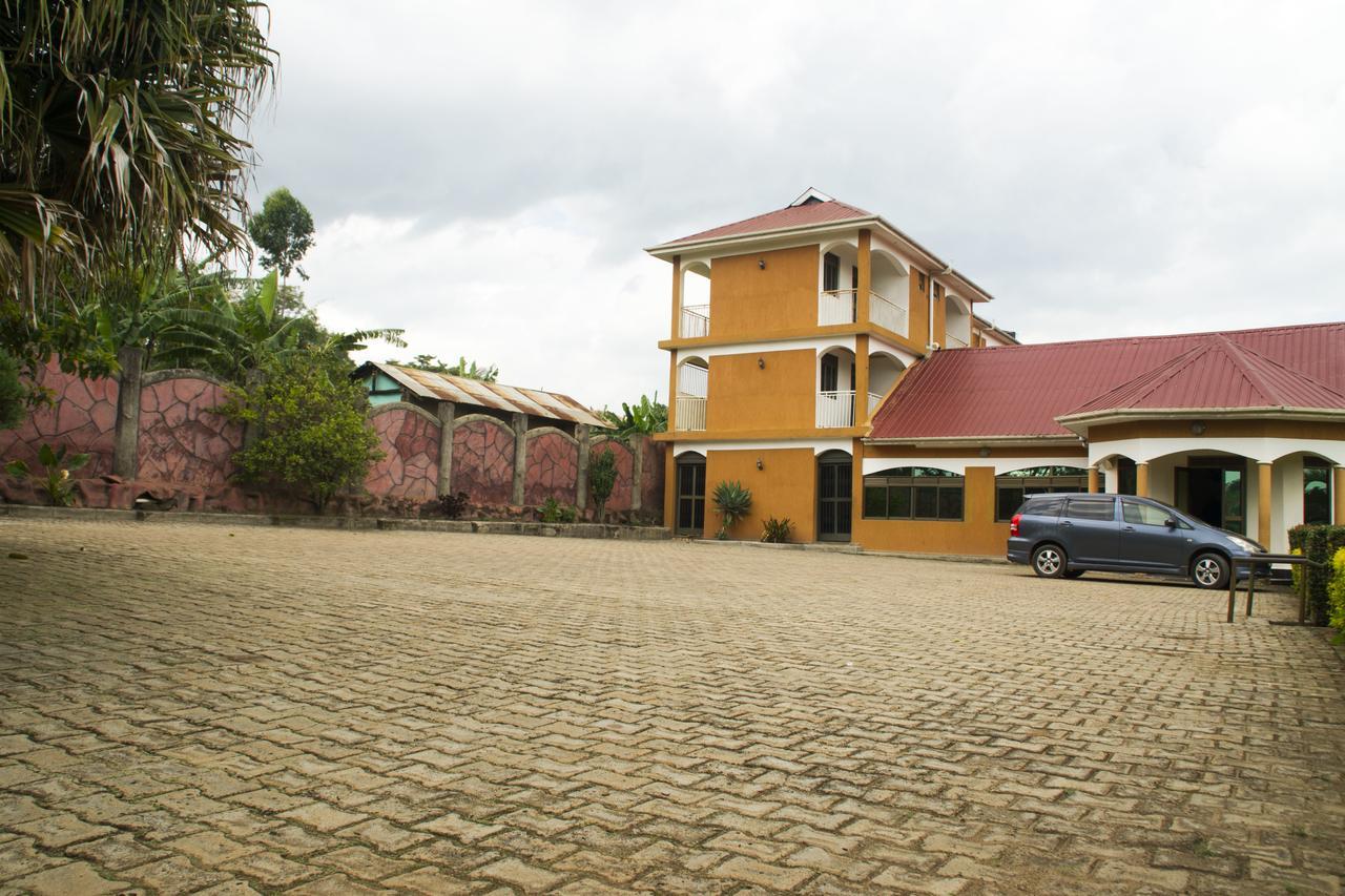 Rays Hotel Mbarara Экстерьер фото