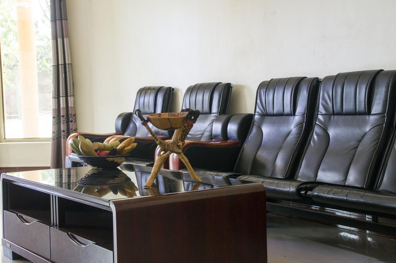 Rays Hotel Mbarara Экстерьер фото
