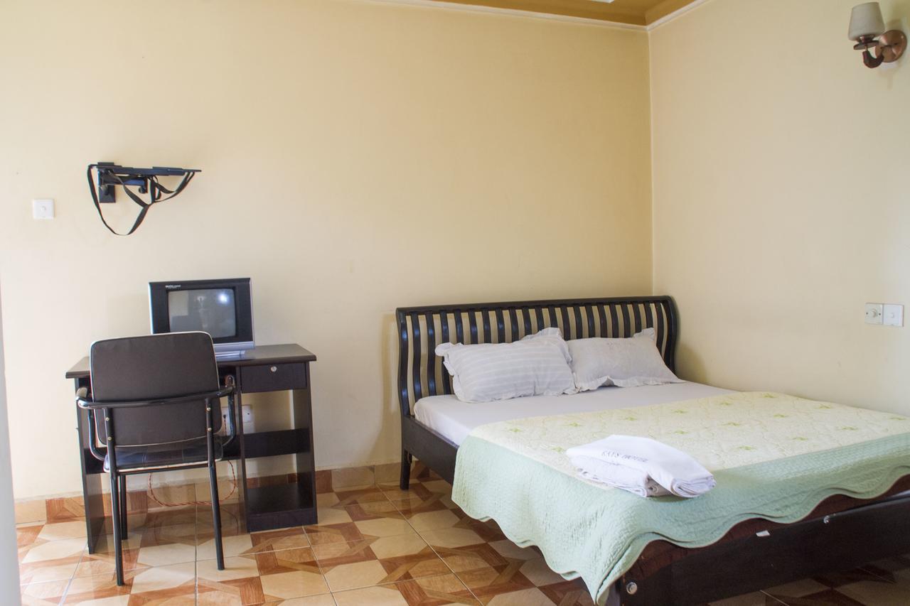 Rays Hotel Mbarara Экстерьер фото